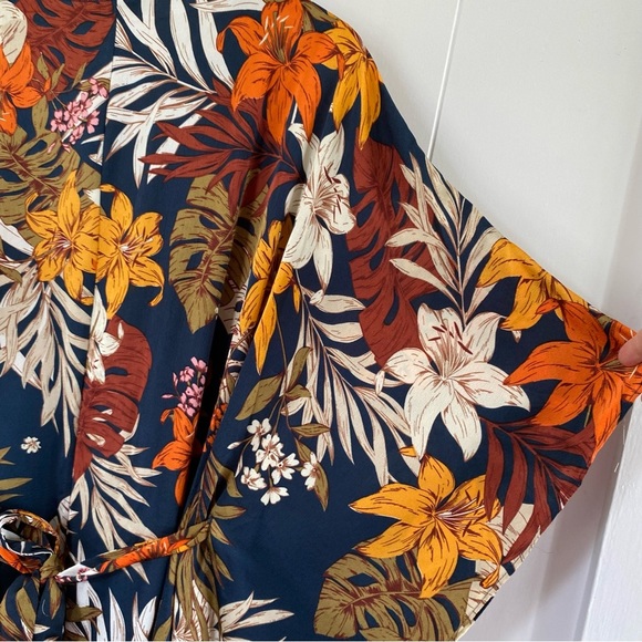 NEW Lulu’s Take a Holiday Navy Blue Tropical Print Maxi Dress Tie Waist Belted - Picture 8 of 15